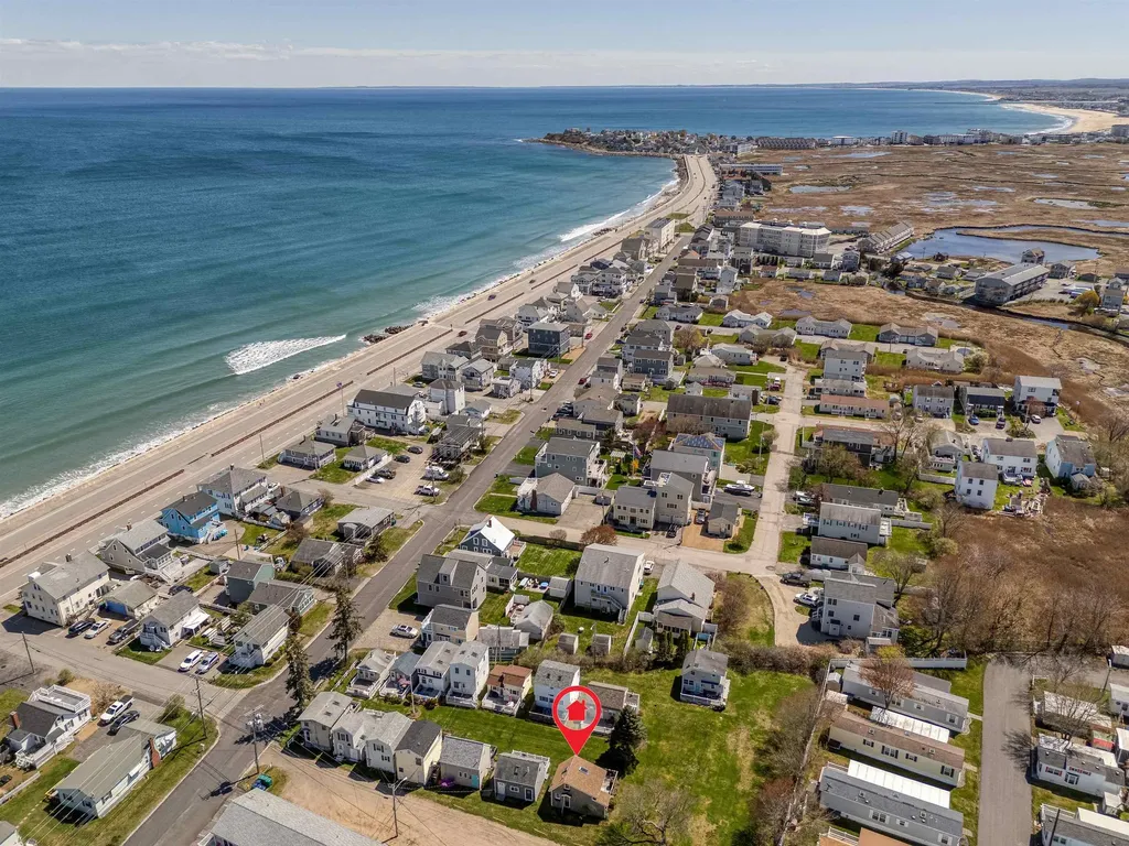 66 Kings Highway Hampton NH 03842