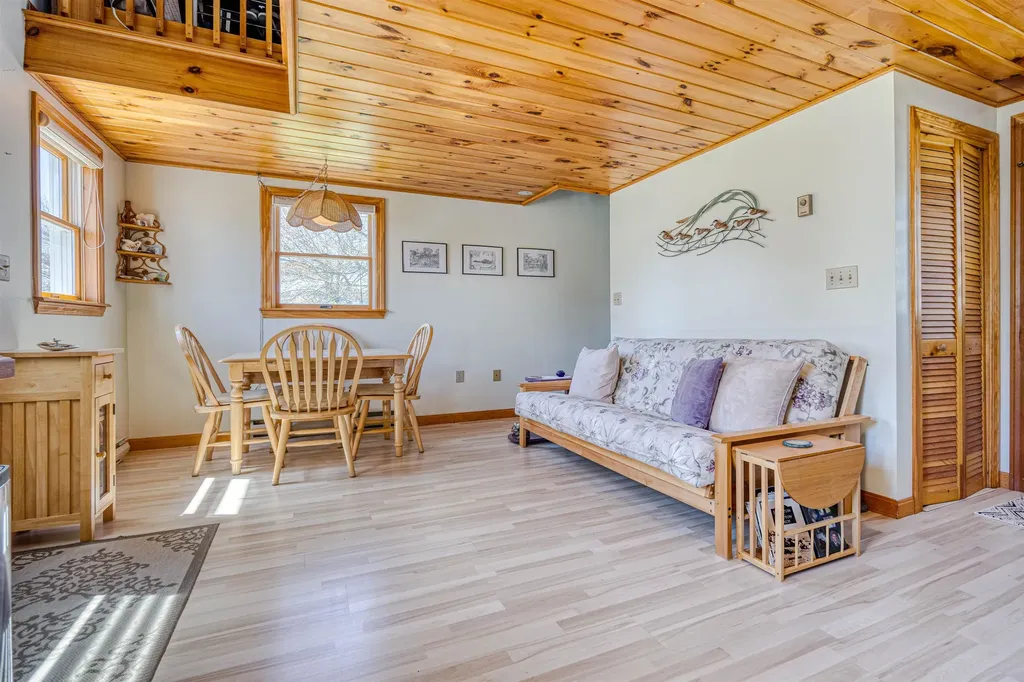 66 Kings Highway Hampton NH 03842