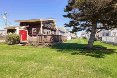 66 Kings Highway Hampton NH 03842