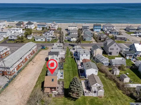 66 Kings Highway Hampton NH 03842