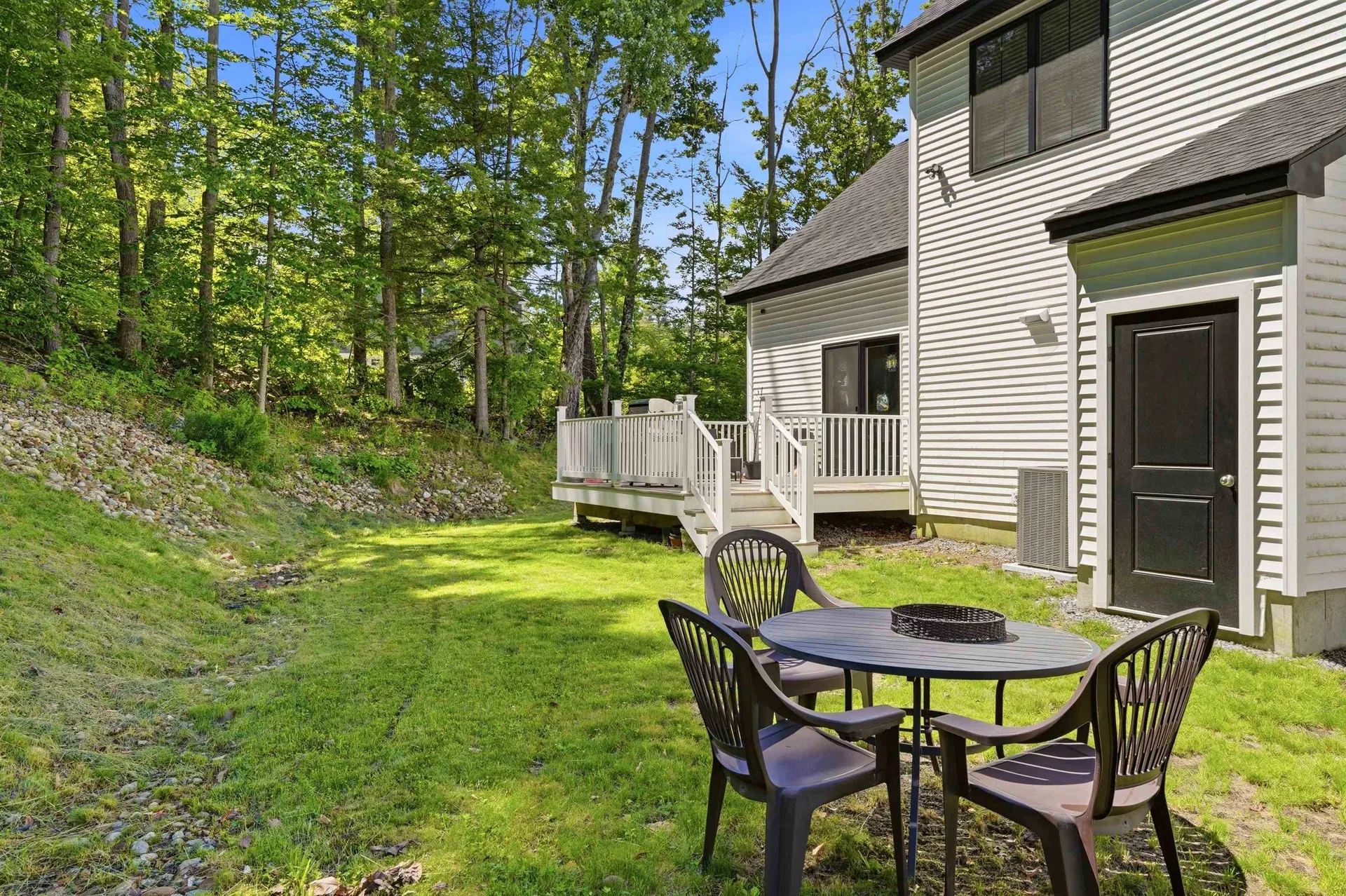 316 Montelona Road Goffstown NH 03045
