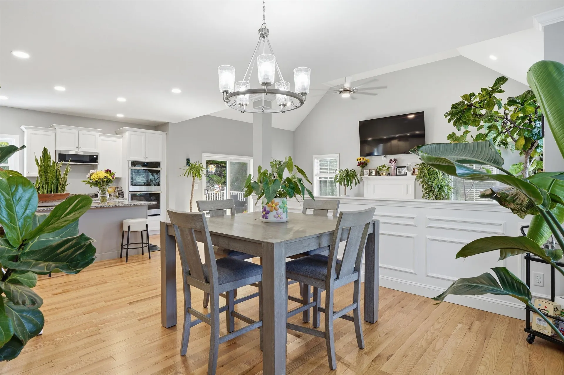 316 Montelona Road Goffstown NH 03045