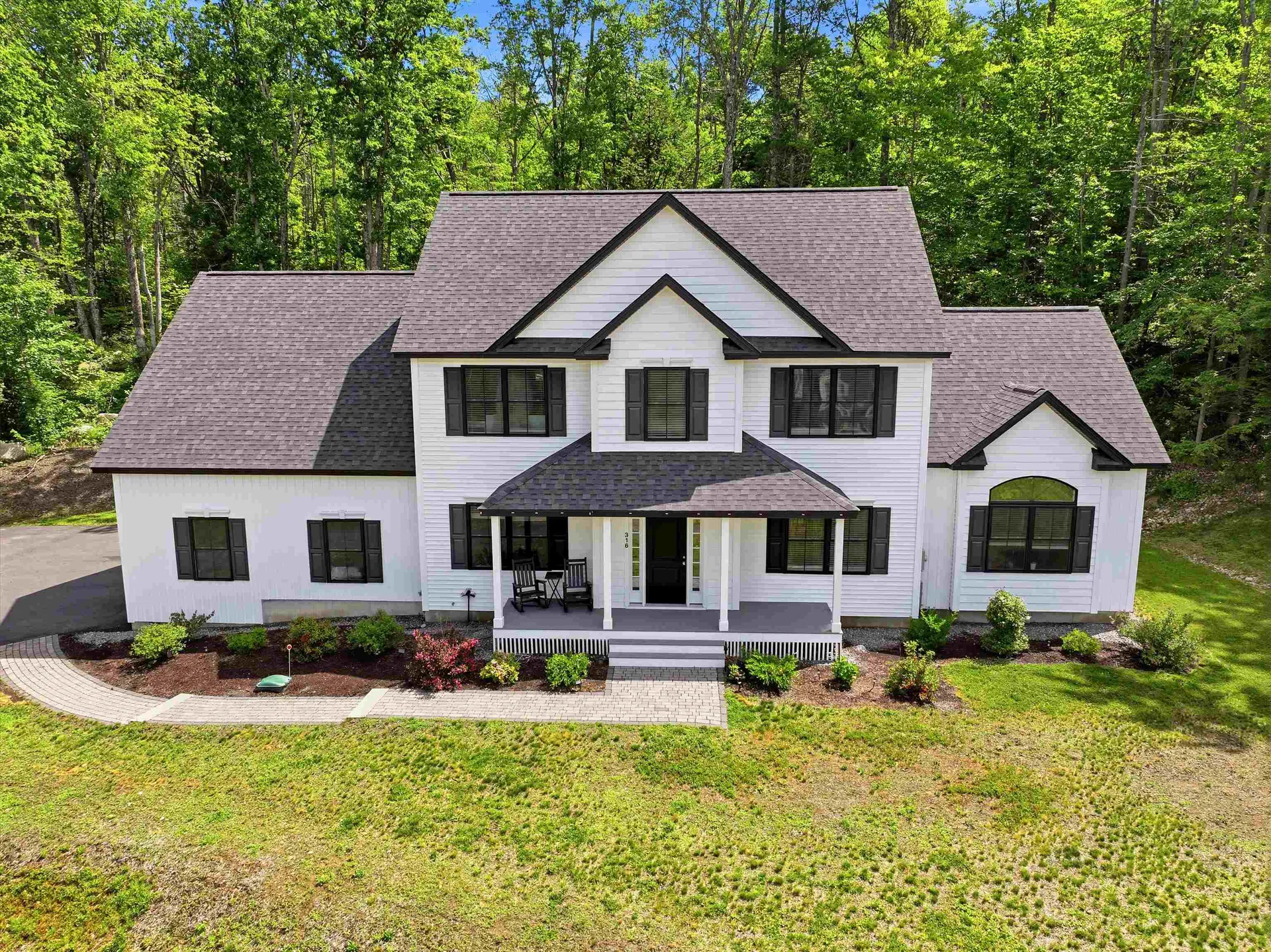 316 Montelona Road Goffstown NH 03045