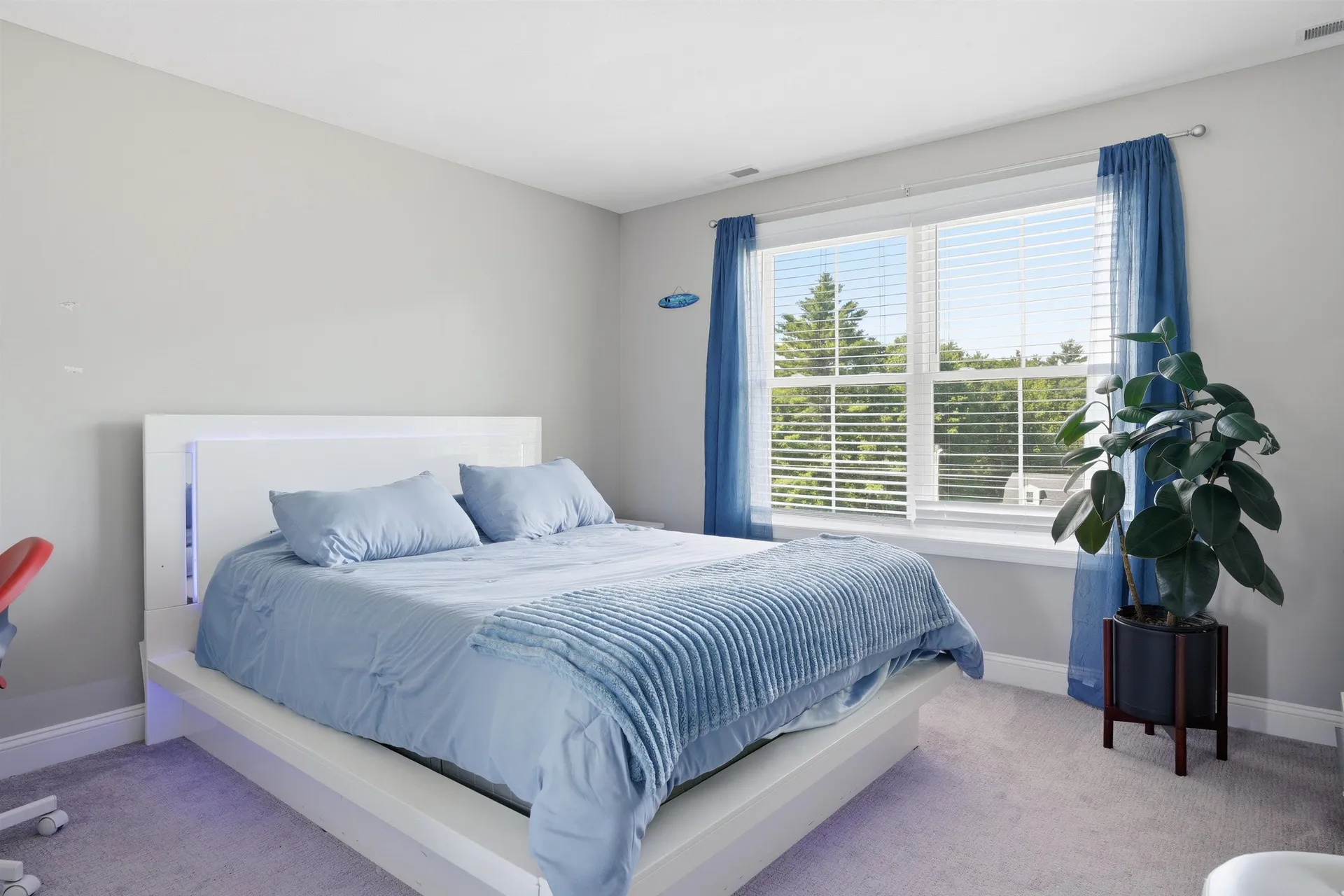 316 Montelona Road Goffstown NH 03045