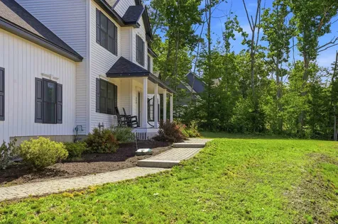 316 Montelona Road Goffstown NH 03045