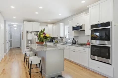 316 Montelona Road Goffstown NH 03045