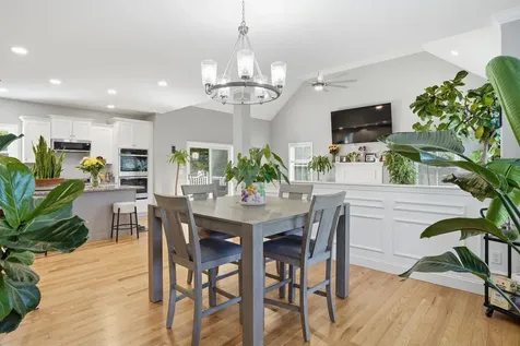316 Montelona Road Goffstown NH 03045