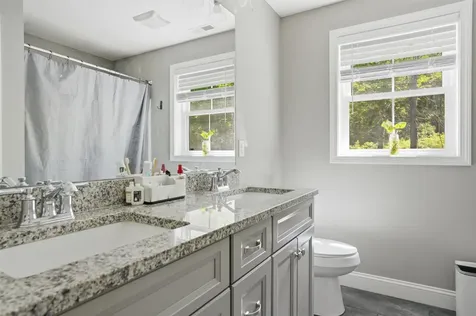 316 Montelona Road Goffstown NH 03045