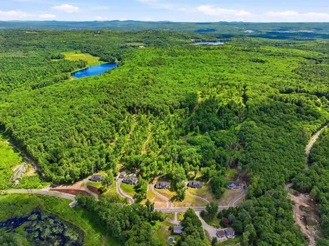316 Montelona Road Goffstown NH 03045