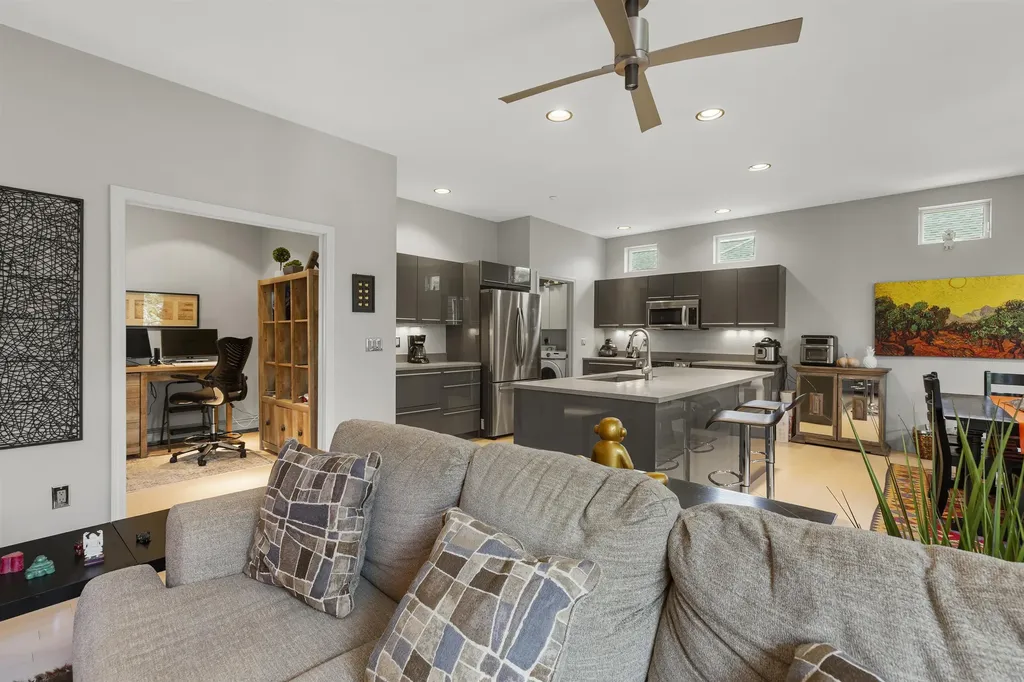 26 Fountain Way Lebanon NH 03784