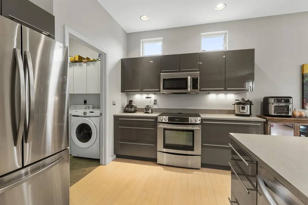 26 Fountain Way Lebanon NH 03784