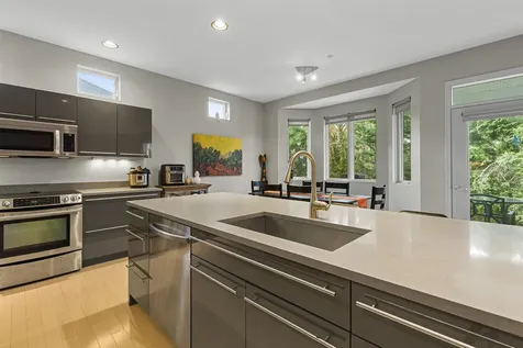 26 Fountain Way Lebanon NH 03784
