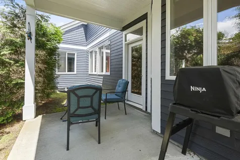 26 Fountain Way Lebanon NH 03784