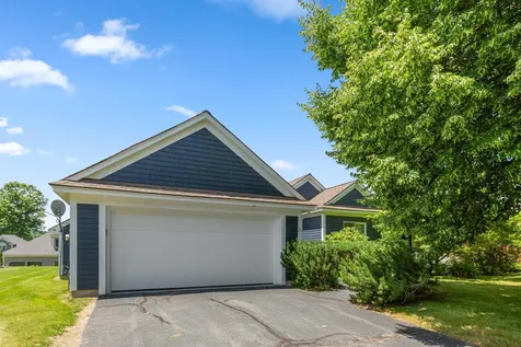 26 Fountain Way Lebanon NH 03784