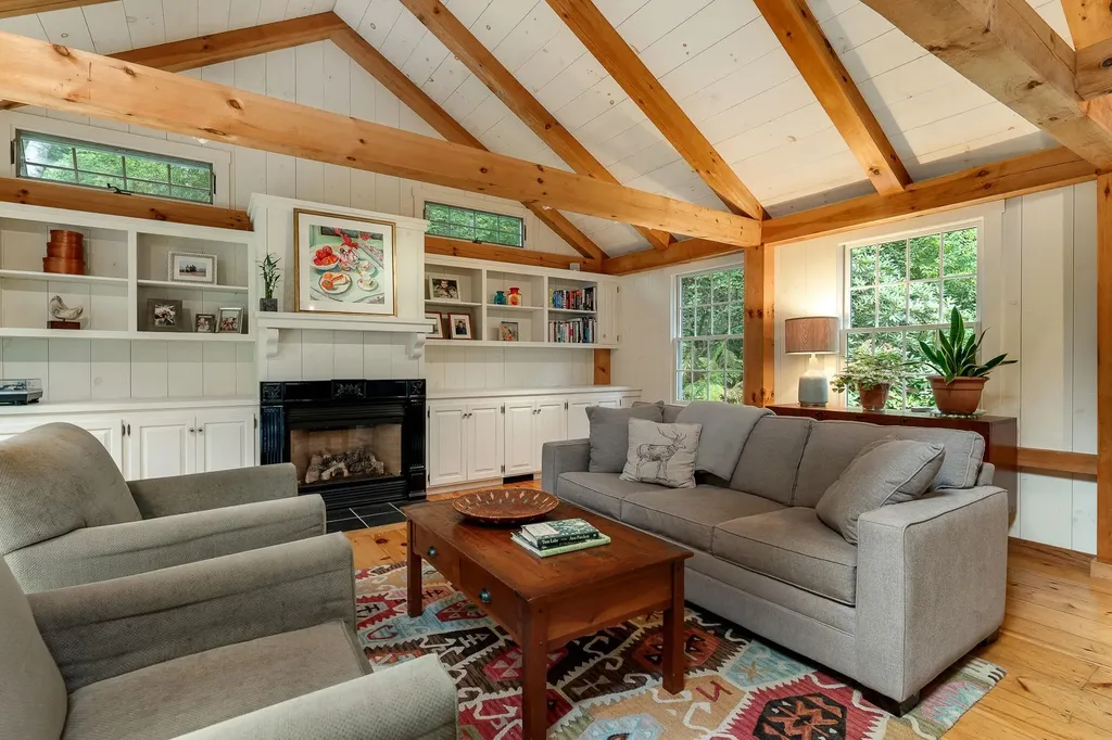 217 South Perry Road Barnard VT 05091