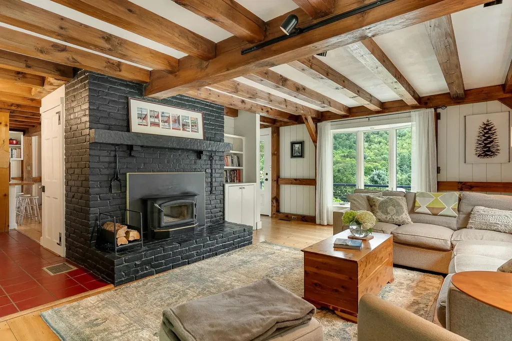 217 South Perry Road Barnard VT 05091