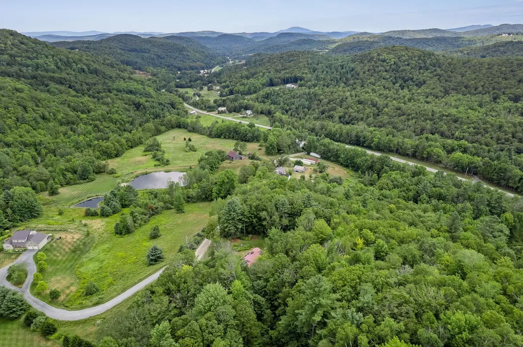 217 South Perry Road Barnard VT 05091