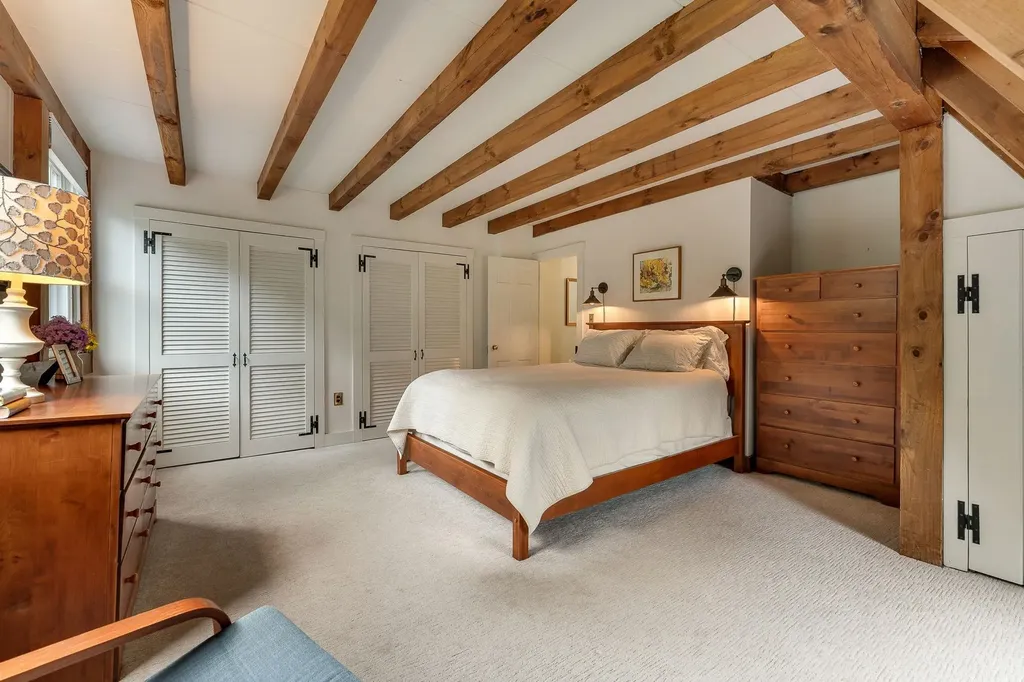 217 South Perry Road Barnard VT 05091