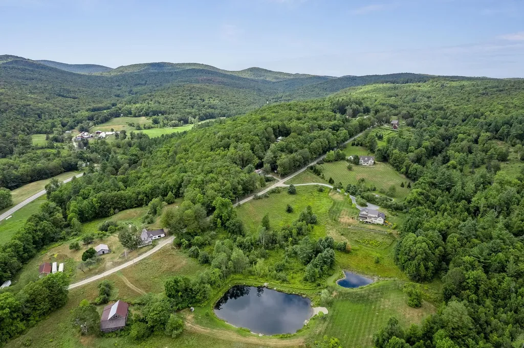 217 South Perry Road Barnard VT 05091