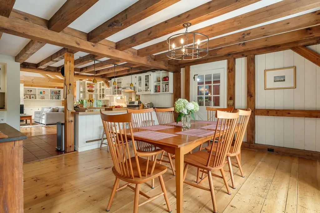 217 South Perry Road Barnard VT 05091