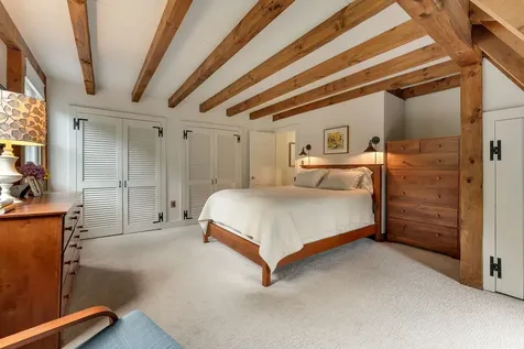 217 South Perry Road Barnard VT 05091