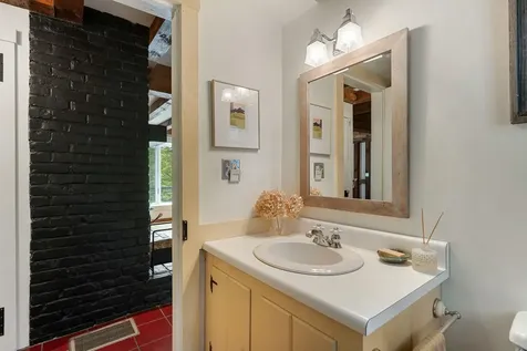 217 South Perry Road Barnard VT 05091