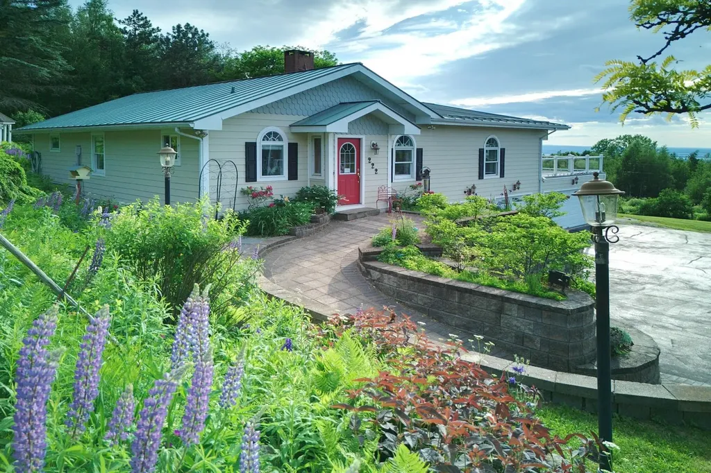 222 Fairfield Hill Road St. Albans City VT 05478