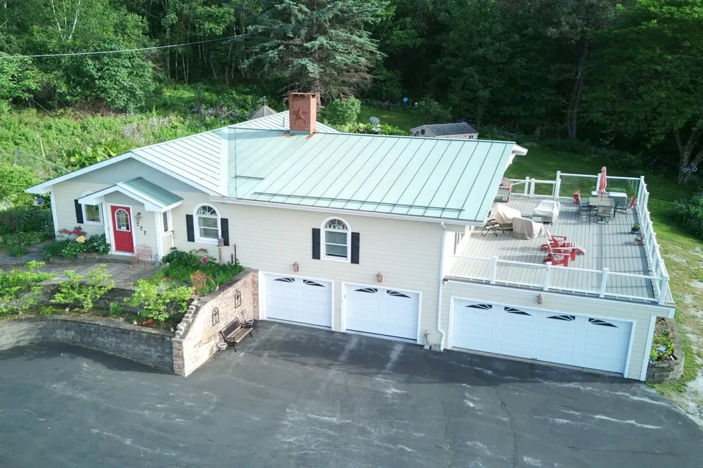 222 Fairfield Hill Road St. Albans City VT 05478