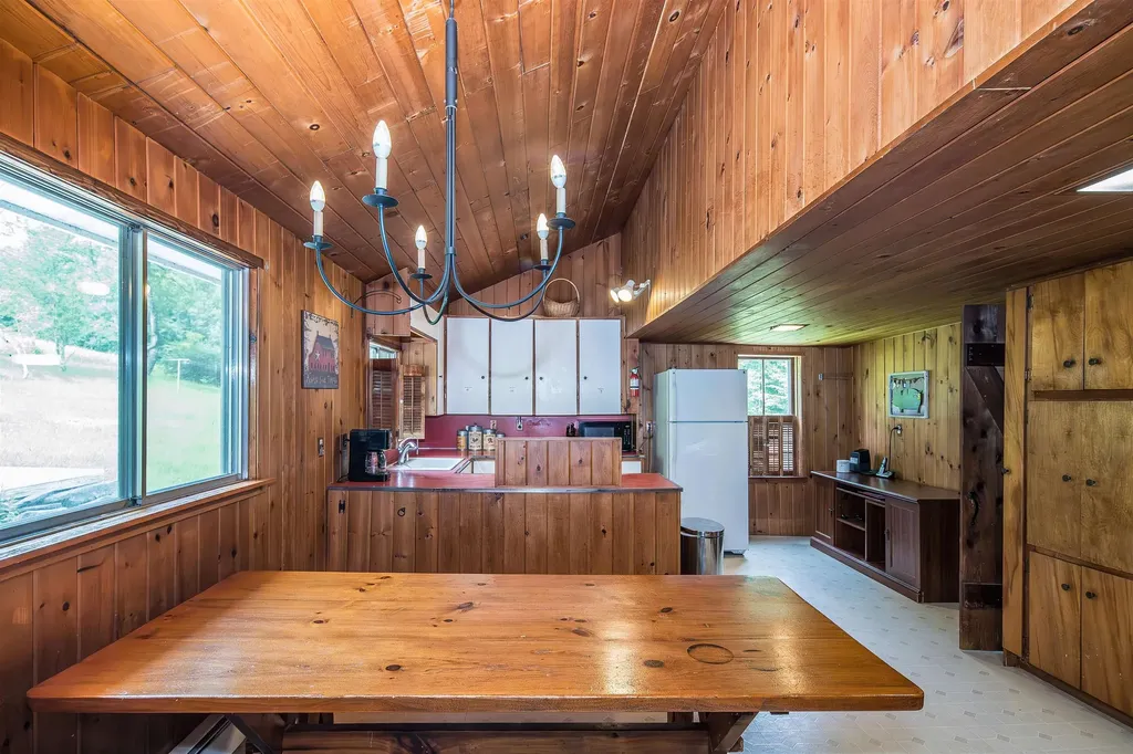 2238 Upper Michigan Road Pittsfield VT 05762