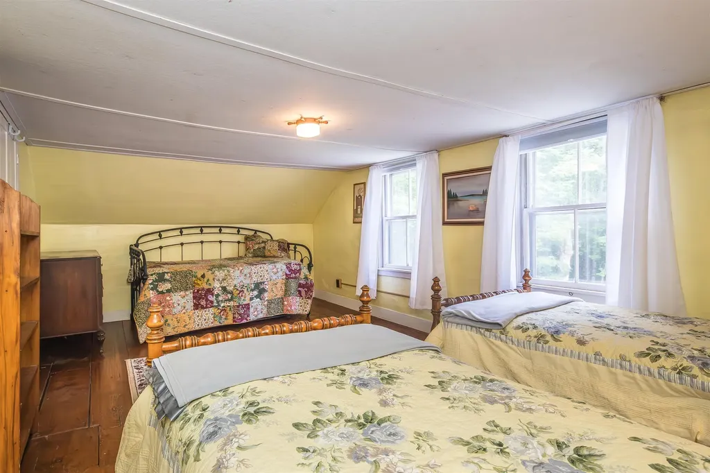 2238 Upper Michigan Road Pittsfield VT 05762