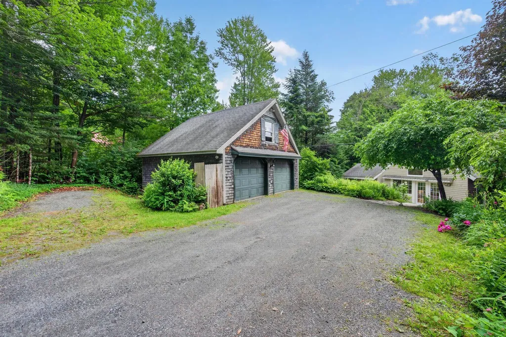 4 Clauss Lane Unity NH 03773