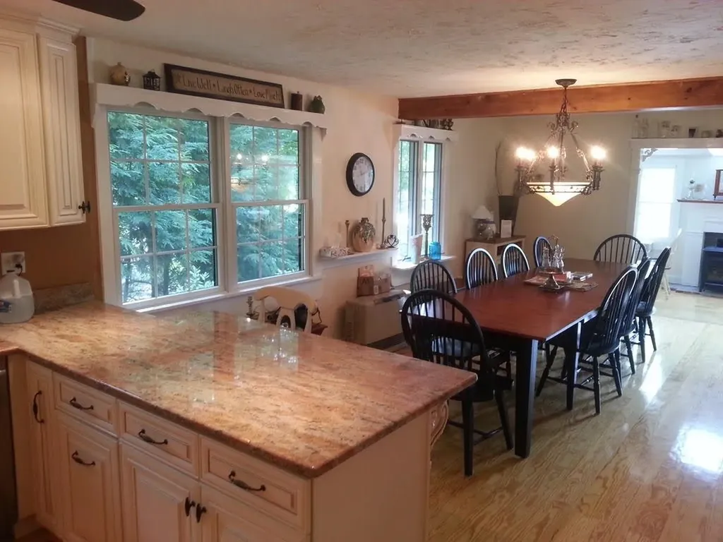 4 Clauss Lane Unity NH 03773