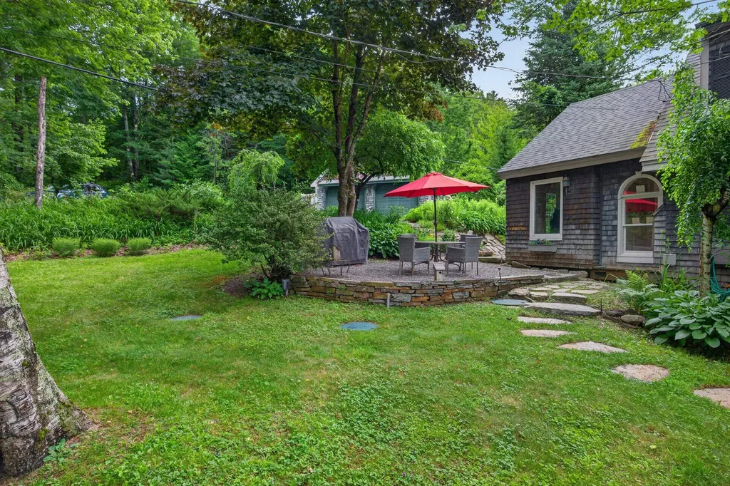 4 Clauss Lane Unity NH 03773