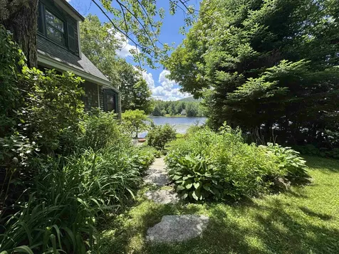4 Clauss Lane Unity NH 03773