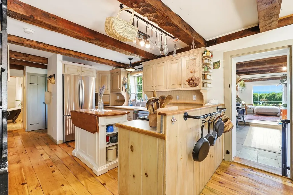 235 Middle Road Deerfield NH 03037