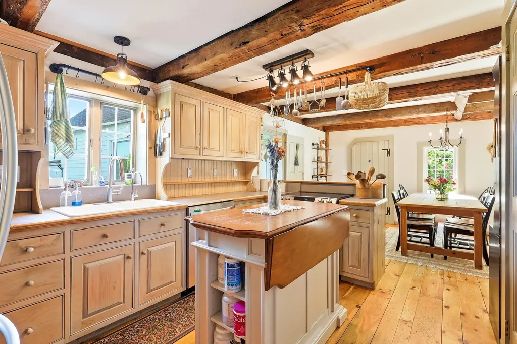235 Middle Road Deerfield NH 03037