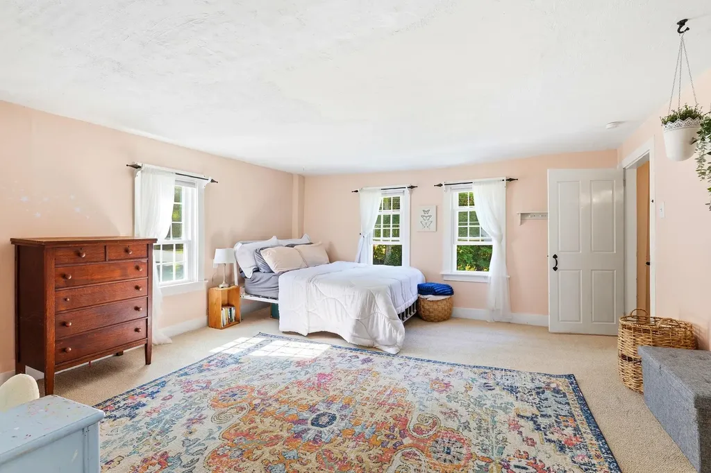 235 Middle Road Deerfield NH 03037