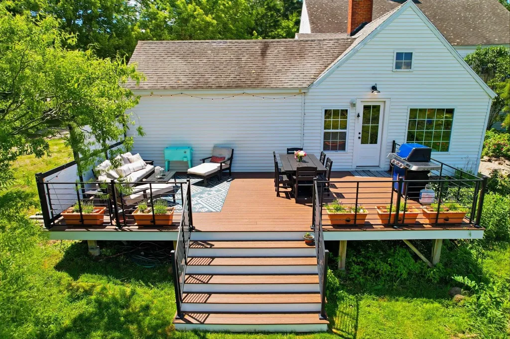 235 Middle Road Deerfield NH 03037