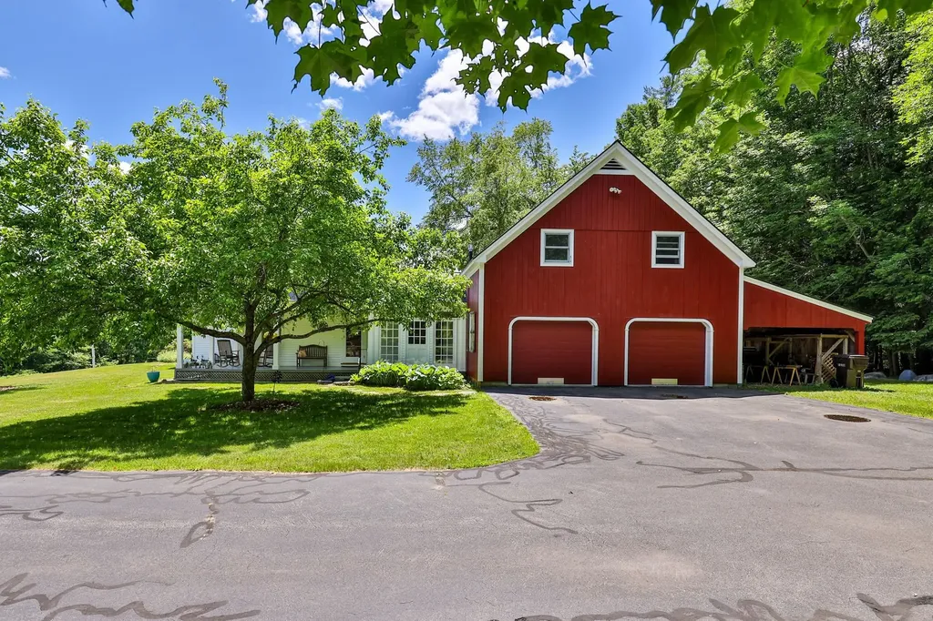 201 Chester Hill Road Grafton VT 05146