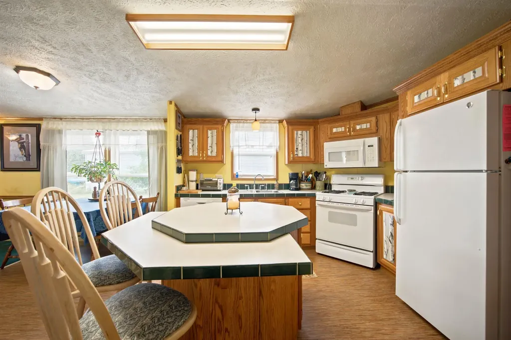 37 Circle Drive Belmont NH 03220