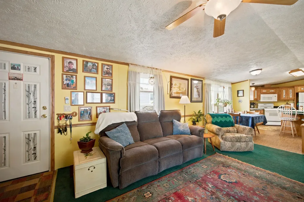 37 Circle Drive Belmont NH 03220