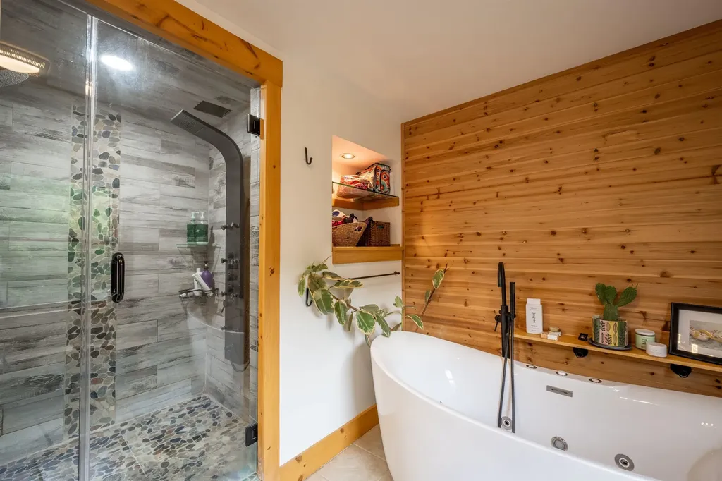 1149 French Settlement Road Lincoln VT 05443