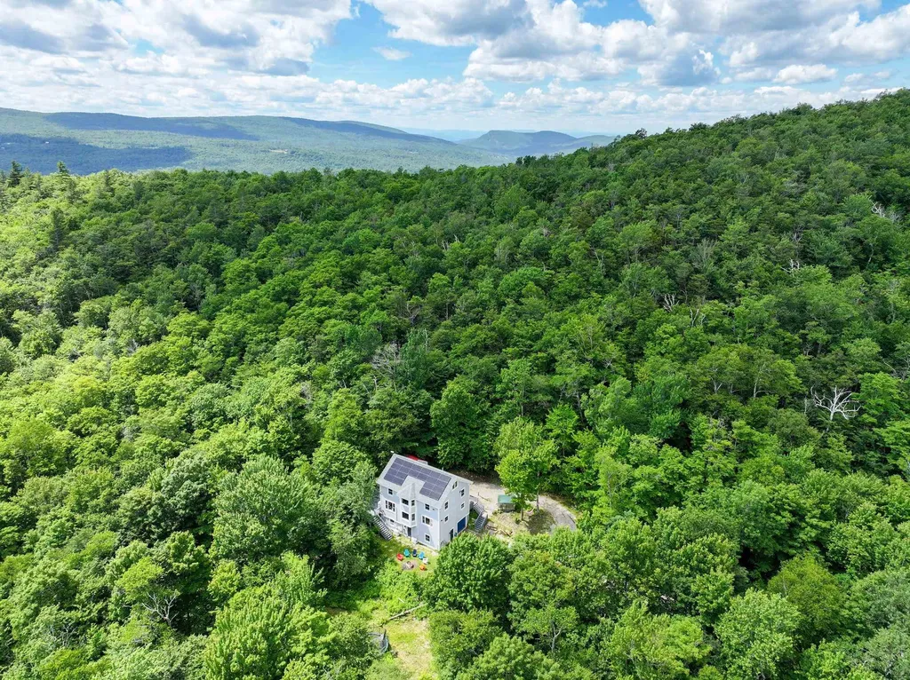 1149 French Settlement Road Lincoln VT 05443