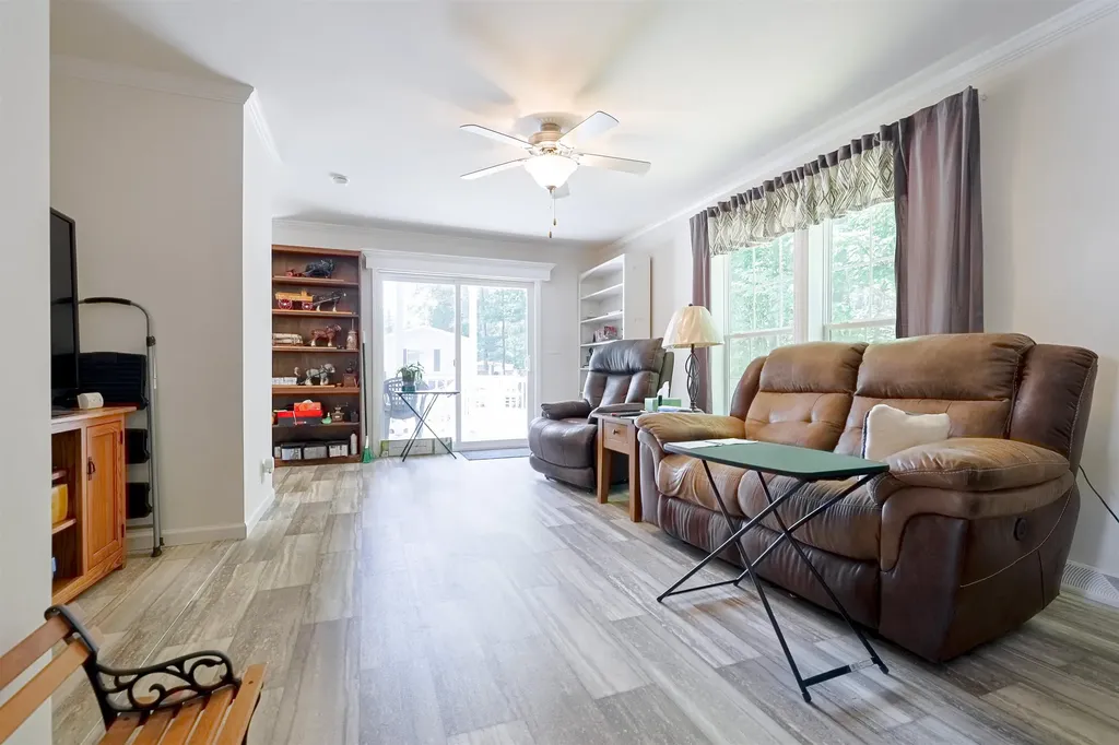 139 Robinhood Drive Exeter NH 03833