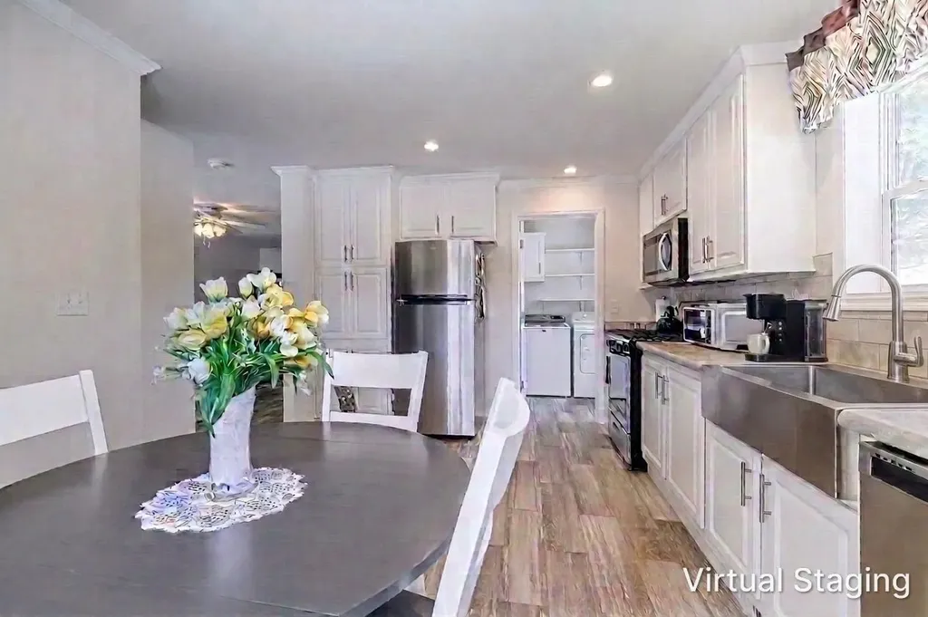 139 Robinhood Drive Exeter NH 03833
