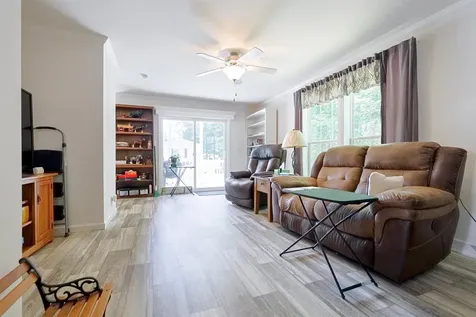 139 Robinhood Drive Exeter NH 03833