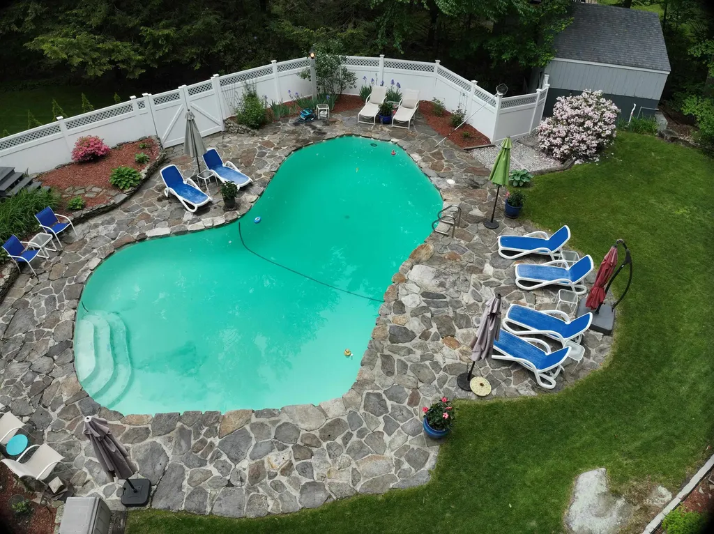 6 Haines Terrace Merrimack NH 03054