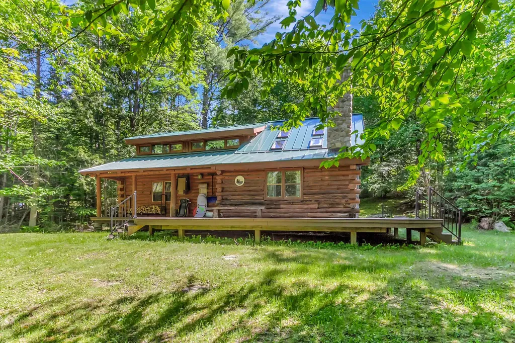 176 Brophy Lane Londonderry VT 05155