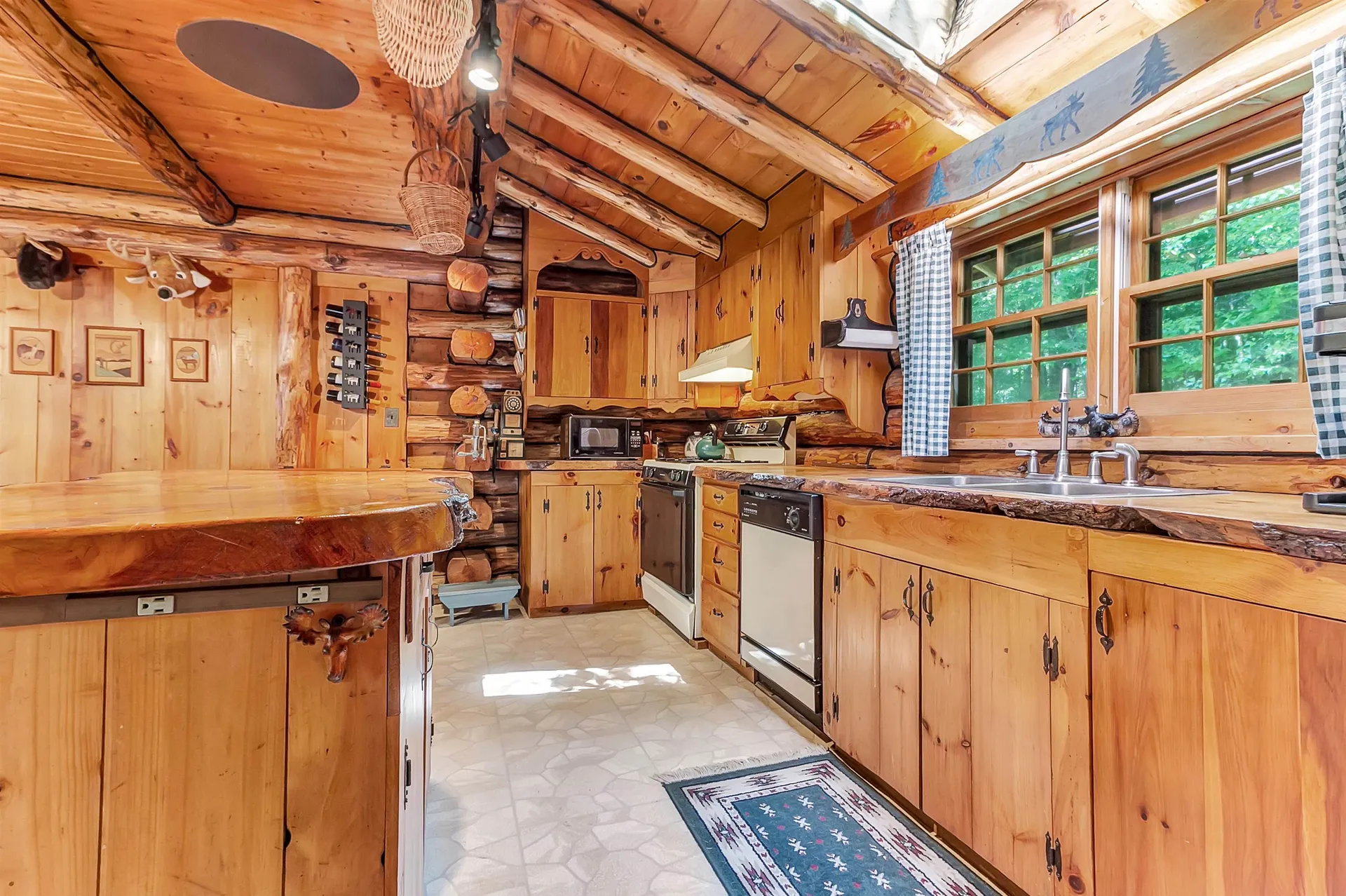 176 Brophy Lane Londonderry VT 05155