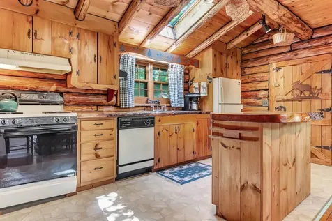 176 Brophy Lane Londonderry VT 05155